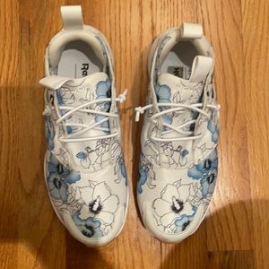 Reebook Flower pattern Sneakers